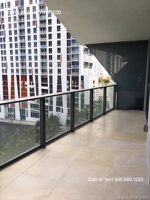 1st image of 460 NE 28th St APT 502