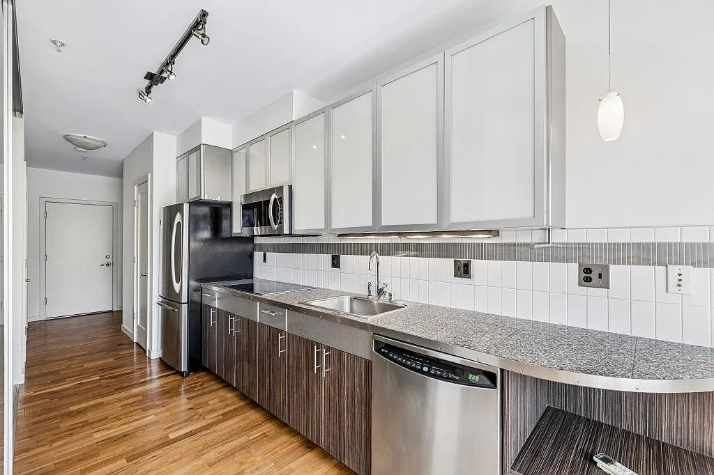 3104 Western Ave #604 - 1 bedroom — Photo 4