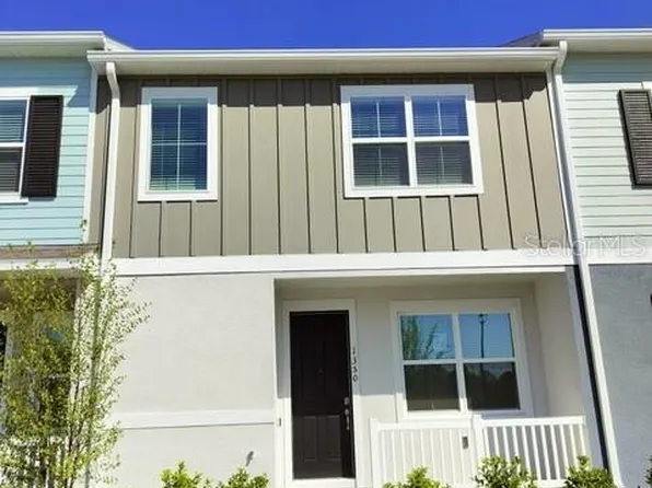 1350 Kings Crown St, Mount Dora, FL 32757