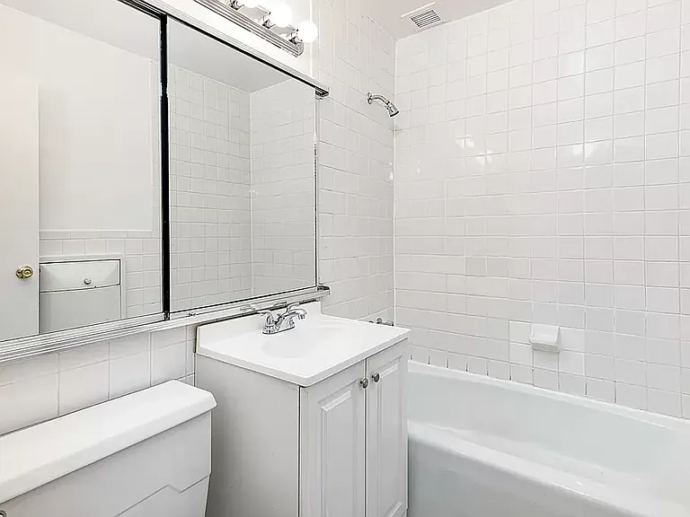 154 W 70th St #10J — Photo 4