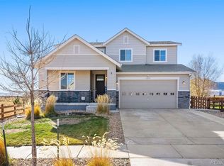9255 Dunraven Loop, Arvada, CO 80007