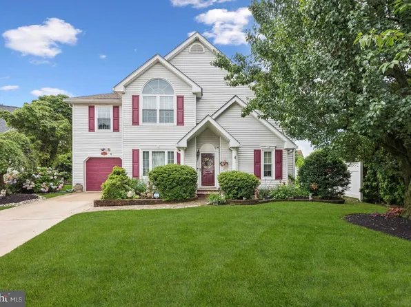 505 Dover Cir, Glassboro, NJ 08028