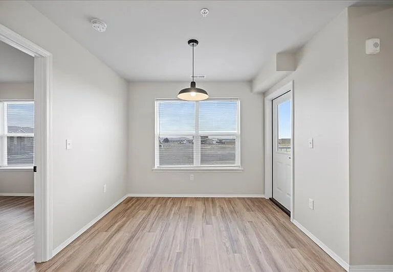 6405H Chapel Hill Blvd #H201 — Photo 4