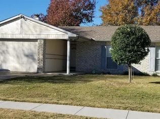 1414 Santa Fe Trl, Grand Prairie, TX 75052