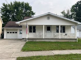 343 Olmstead Ave, Depew, NY 14043