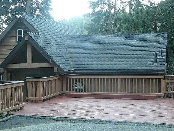 2nd image of 694 Lake Dr
