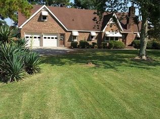 823 Jerry Post Office Rd, Columbia, NC 27925