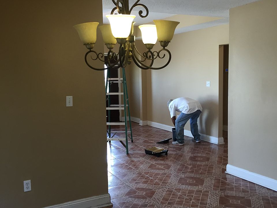 1st image of 3428 Acorn Dr
