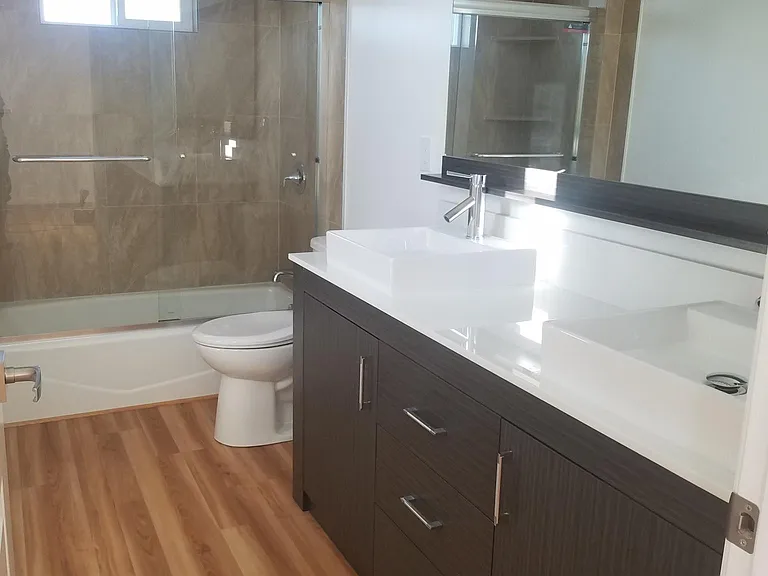 1429 S Sycamore Ave — Photo 8