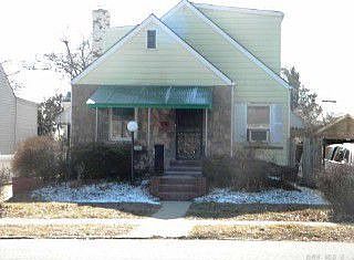 1st image of 22124 121st Ave