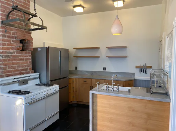 1341 1/2 W 24th St, Los Angeles, CA 90007