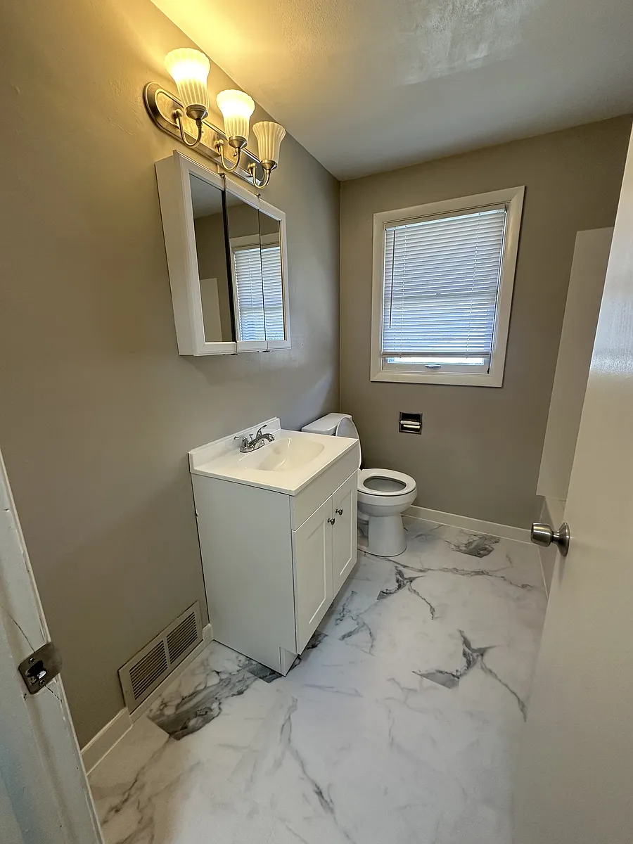 Building Photo - 421 Hosmer St #1