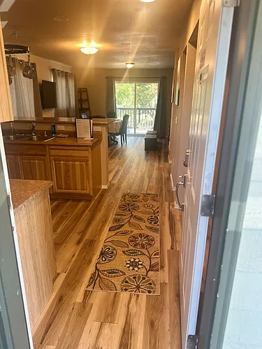 2305 Mount Ave #201 Photo 1