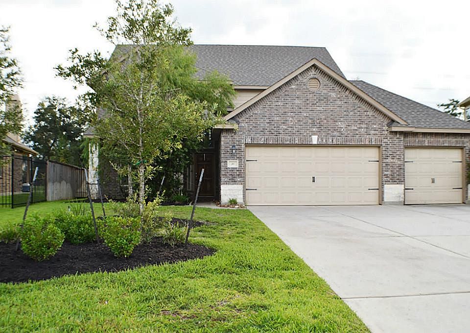 1st image of 91 W Wading Pond Cir