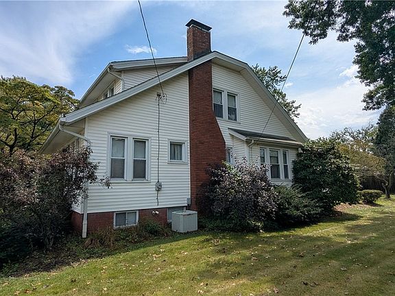 2nd image of 1611 Byron Ave SW