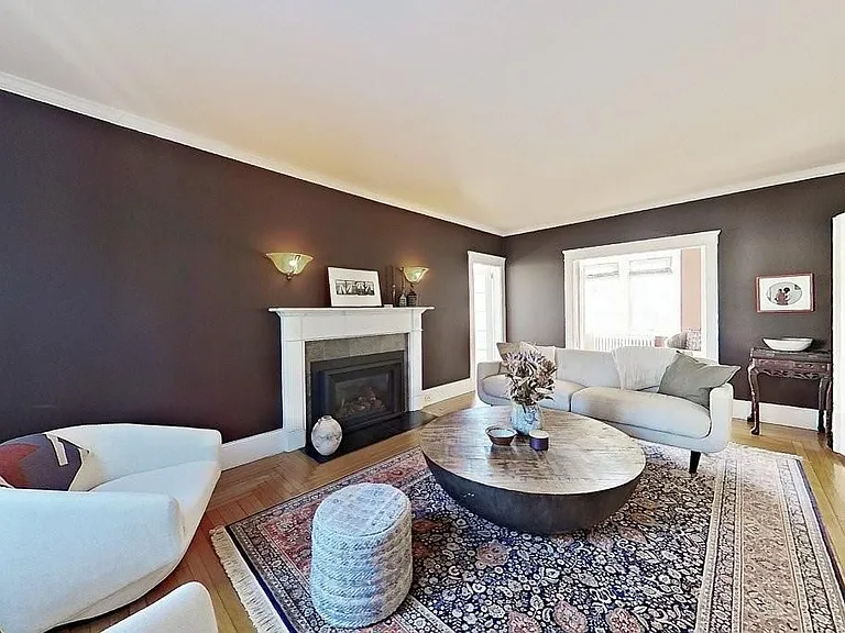27 Cranston Ave — Photo 6