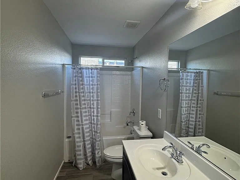 43 Heathrow Lake Ave — Photo 10