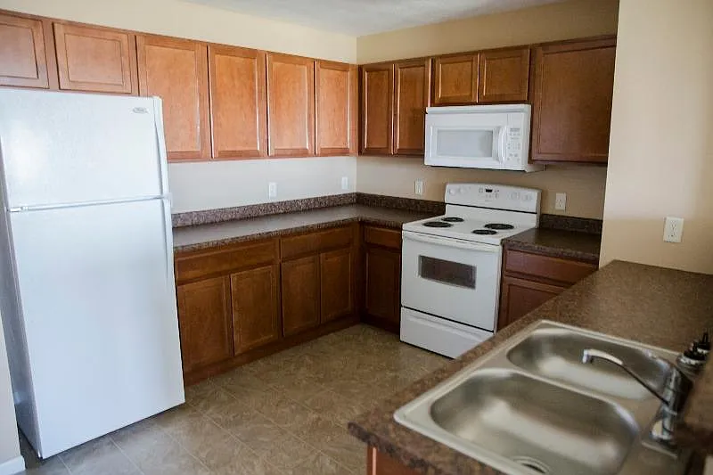 Prescott Apartments — Photo 2