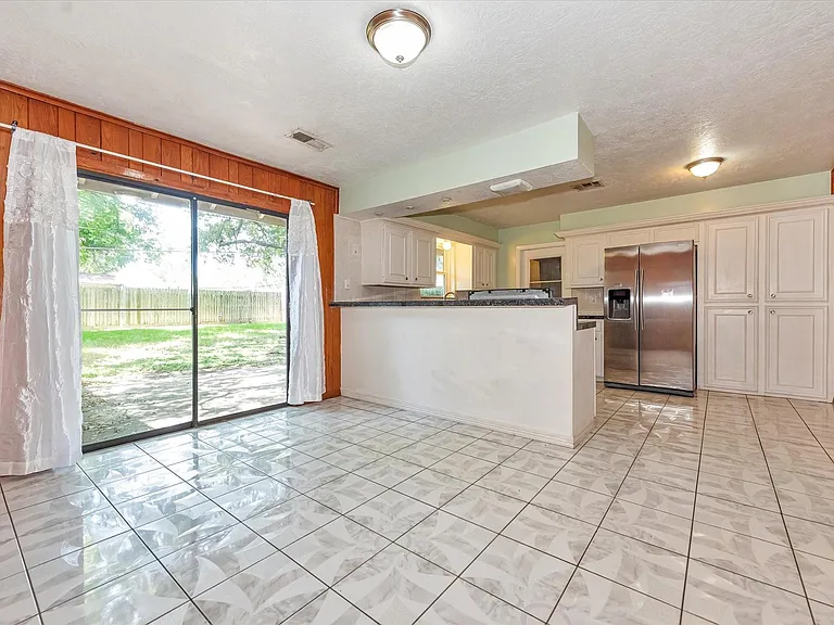 7119 Bellaire Blvd — Photo 15