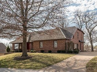 897 Natchez Dr, Saint Charles, MO 63303