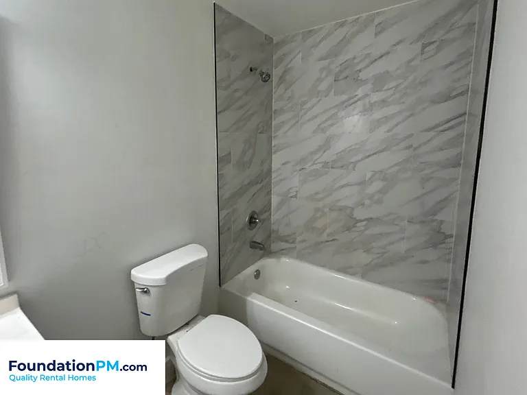 555 Monteagle Dr — Photo 10