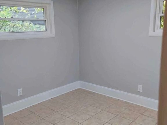 4th image of 624 Sewanee St #B