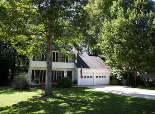 223 Windsor Forest Cir, Fletcher, NC 28732