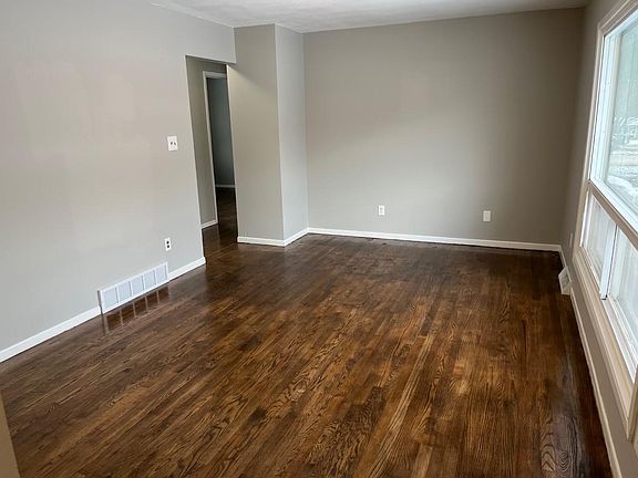 3rd image of 1107 E Philip St