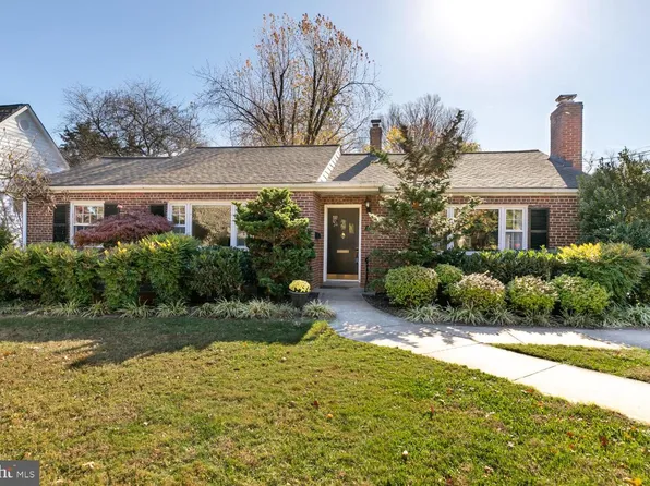 1104 Tuckahoe Ln, Alexandria, VA 22302