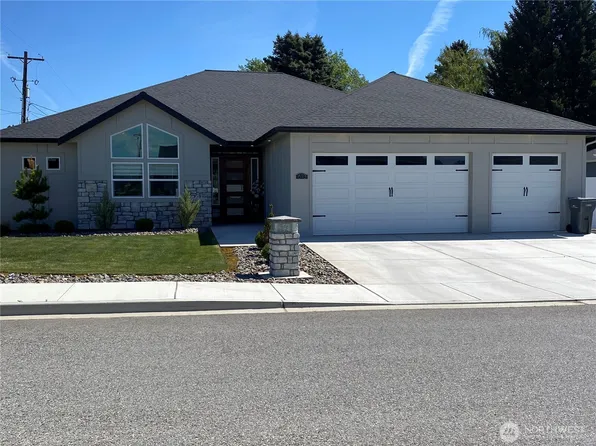 613 S Perry Avenue, East Wenatchee, WA 98802