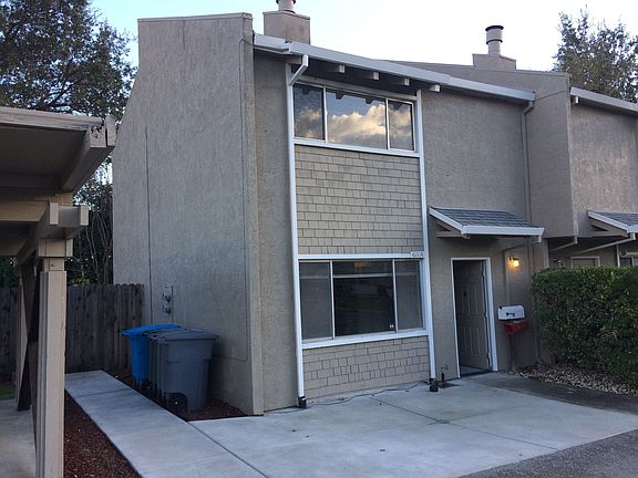2nd image of 611 Trinity Dr Units A & B