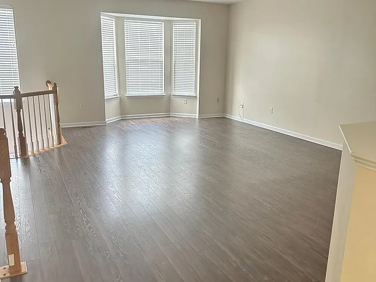 1007 Meandering Way — Photo 16