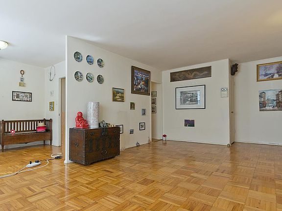2nd image of 345 Clinton Ave APT 4B