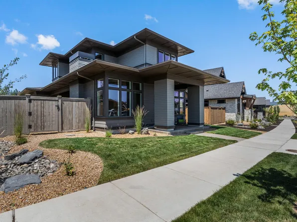 3166 NW Strickland Way, Bend, OR 97703