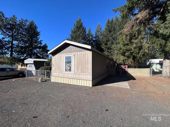 2990 E Palouse River Dr Trailer 303, Moscow, ID 83843