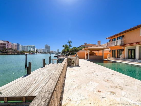 5445 Pine Tree Dr, Miami Beach, FL 33140