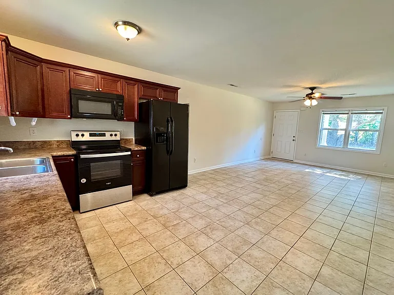 124 Summerlin Ln #1 — Photo 5