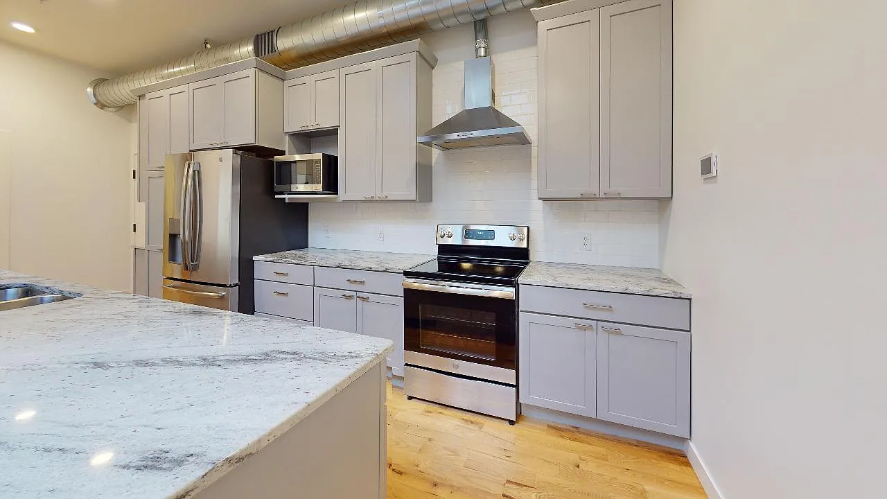 2 bed, 1200 sqft, $1,550 — Photo 2