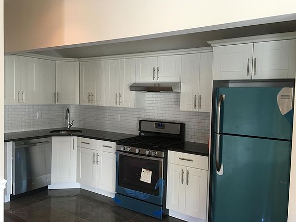 5th image of 13447 158th St