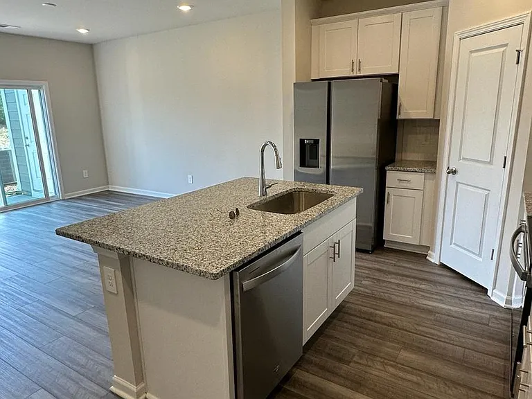 5253 Brailey Cir — Photo 5