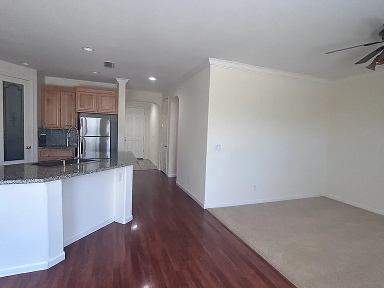 4724 Millner Way — Photo 7