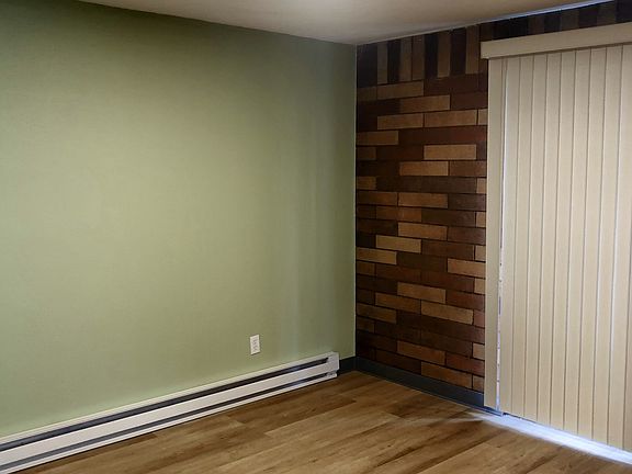 4th image of 51 NW Columbia Dr #107