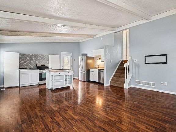 10-web-or-mls-Woodbridge Ct-S2009-010