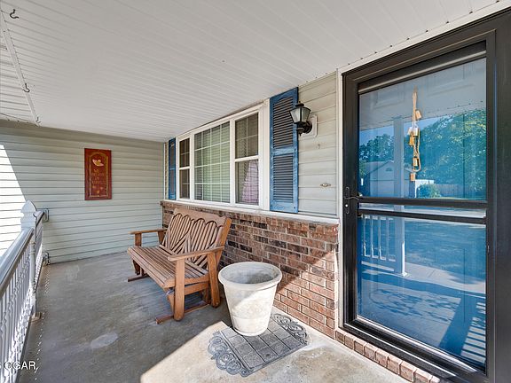 4th image of 3411 Ridge Dr