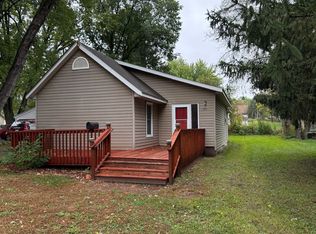 1214 9th St E, Menomonie, WI 54751