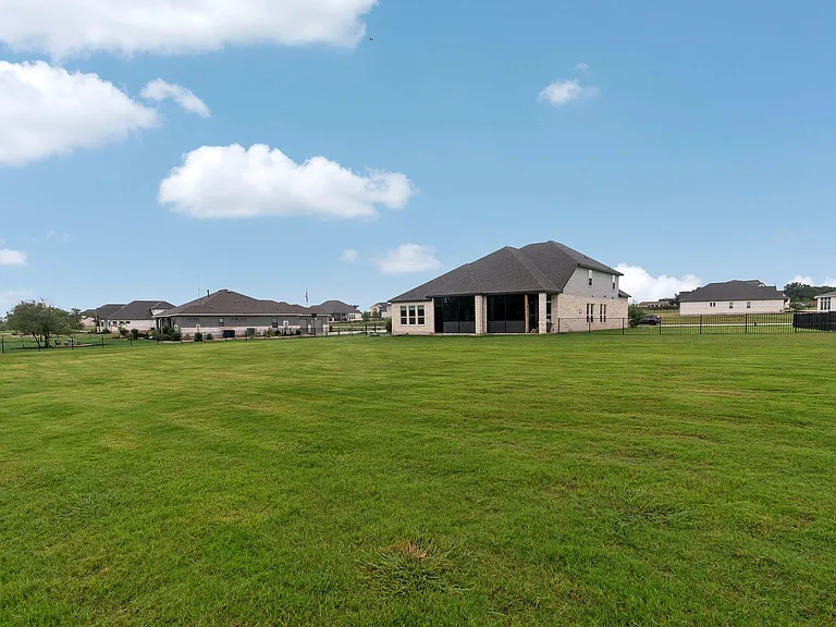 209 Northcrest Dr #1 ACRE — Photo 35