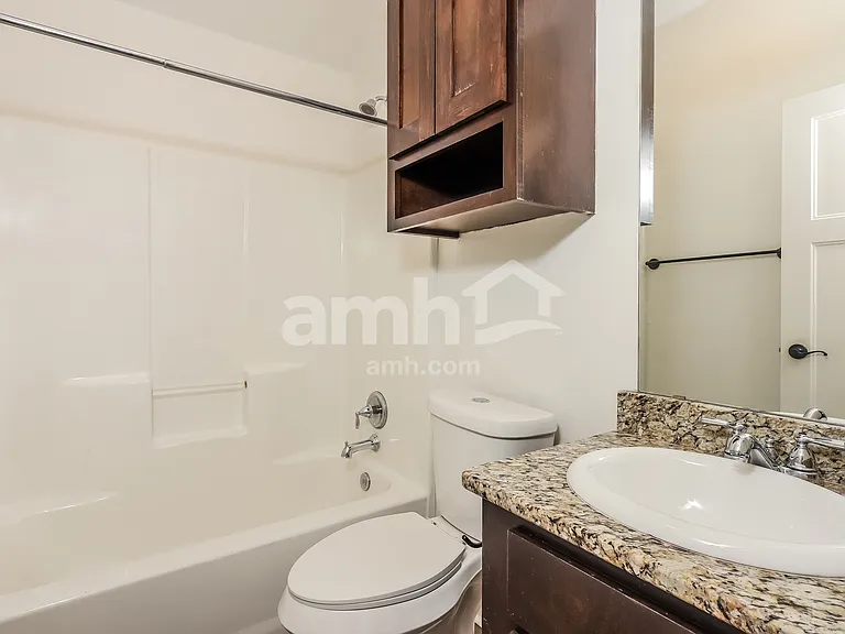 9017 NW 84th St — Photo 14