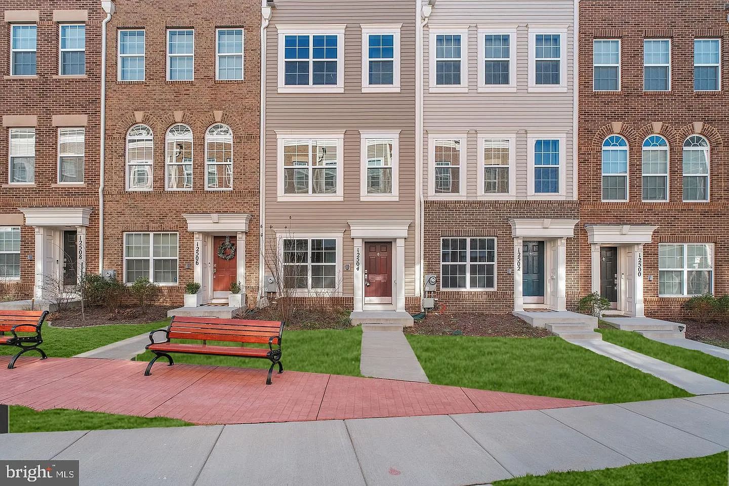 5 bed, 4.5 bath, 1728 sqft, $3,500 — Photo 1
