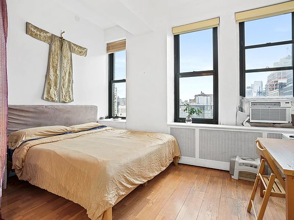 3rd image of 315 7th Ave APT 11C