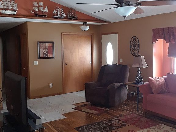 4th image of 1245 Hartley Ave